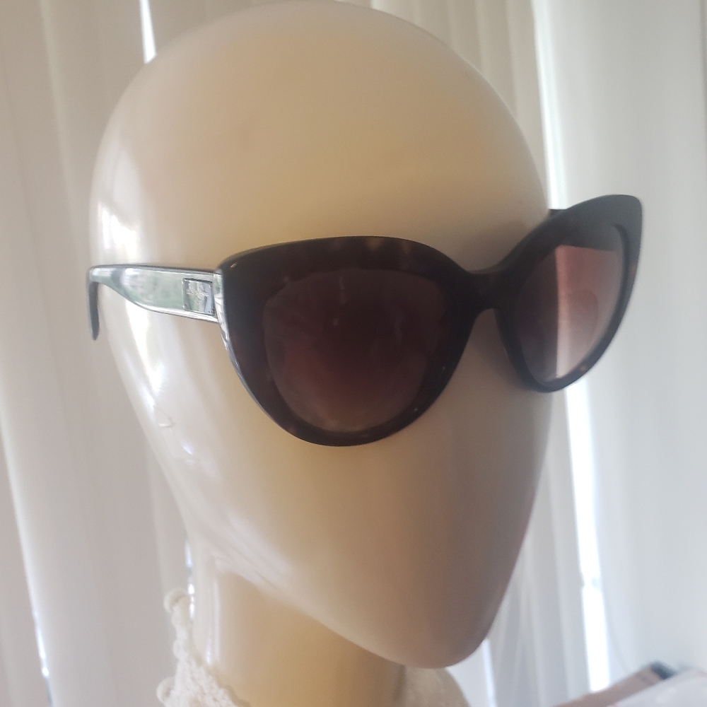 Dolce & Gabbana Cat Eye Sunglasses tortoise shell brown
